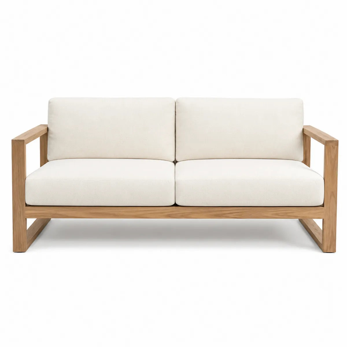 Sofa dwuosobowa z drewna tekowego z kremowymi poduszkami